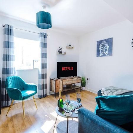 Stylish Chester City Centre Apartment By 53 Degrees Property, Ideal For Couples & Business Professionals - Sleeps 4 Eksteriør billede