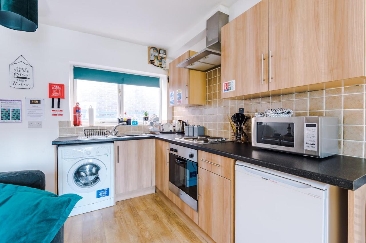 Stylish Chester City Centre Apartment By 53 Degrees Property, Ideal For Couples & Business Professionals - Sleeps 4 Eksteriør billede